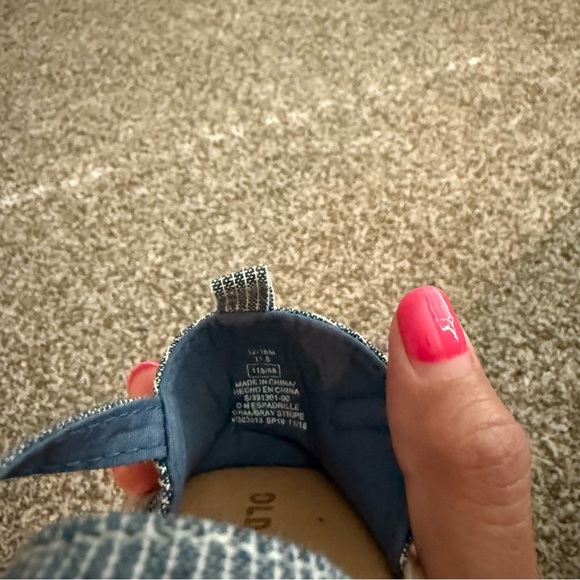 Old Navy Bundle of Two Baby & Toddler Sandals and Shoes Blue and Black Polka Dot - Picture 2 of 9